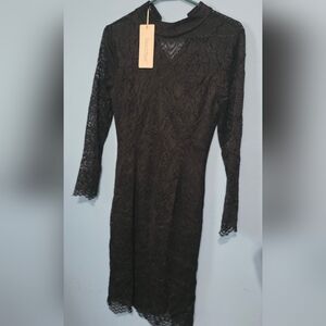 New Noctflos Black Lace Long-Sleeve Midi Dress Small